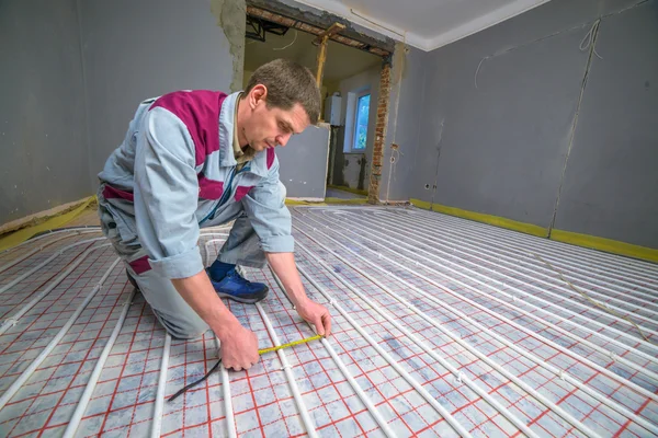 Монтаж теплої підлоги