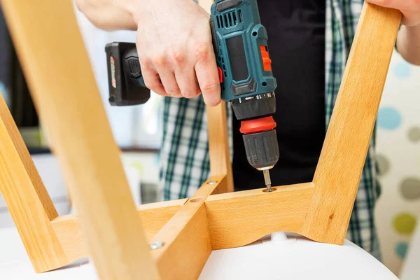 Ремонт меблів